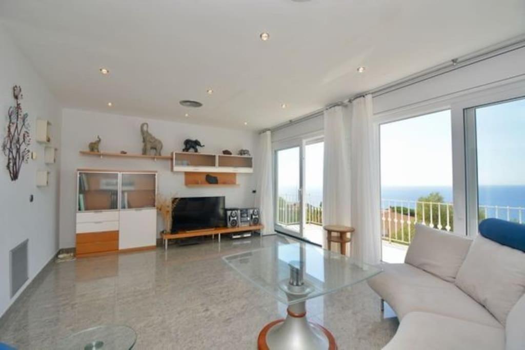 Villa En Platja De Aro With Pool 450M From The Beach Castell-Castell-Platja d'Aro Buitenkant foto